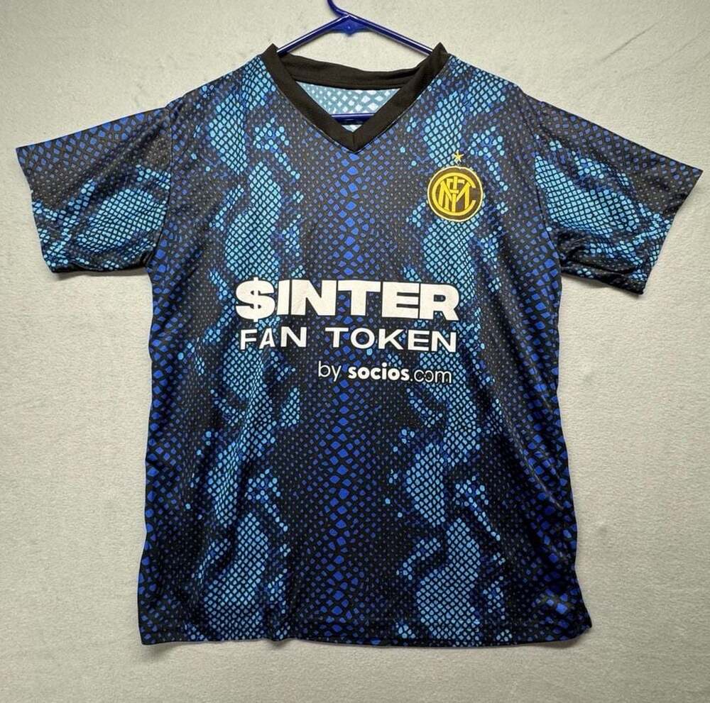 Fan Giveaway - Inter Milan 2021-22 Home Snake Skin Pattern Soccer Jersey #69